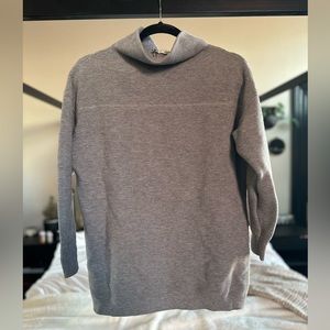 Ribbed mock neck grey sweater pullover